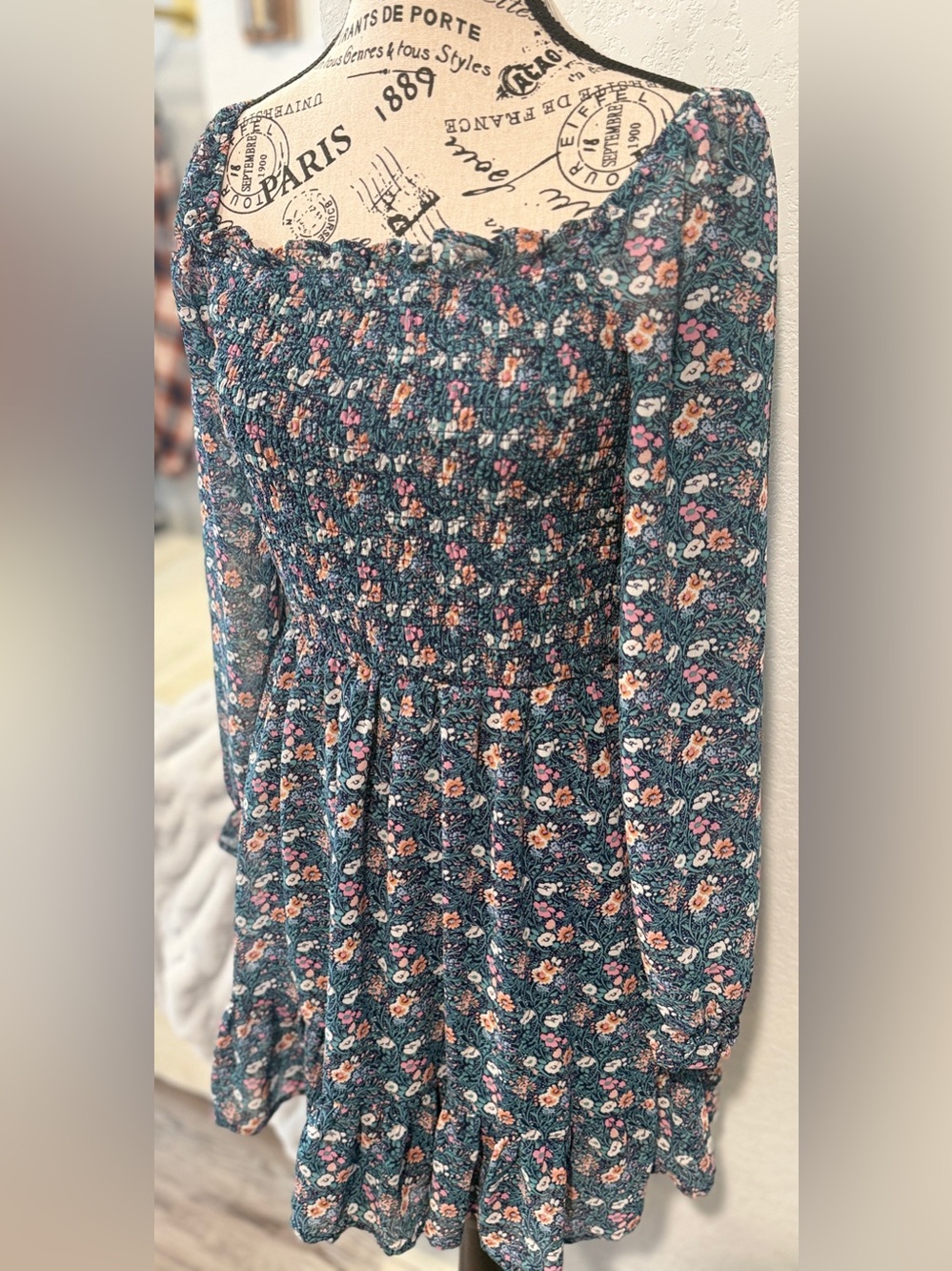 As U Wish Floral Smocked Mini Dress Size M | Blue Teal Floral Long Sleeve Lined - Picture 4 of 11